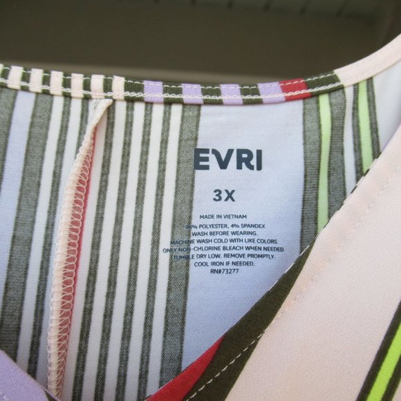 Evri dress with stretch figure flattering stripes & slit in back 3X - Picture 13 of 15